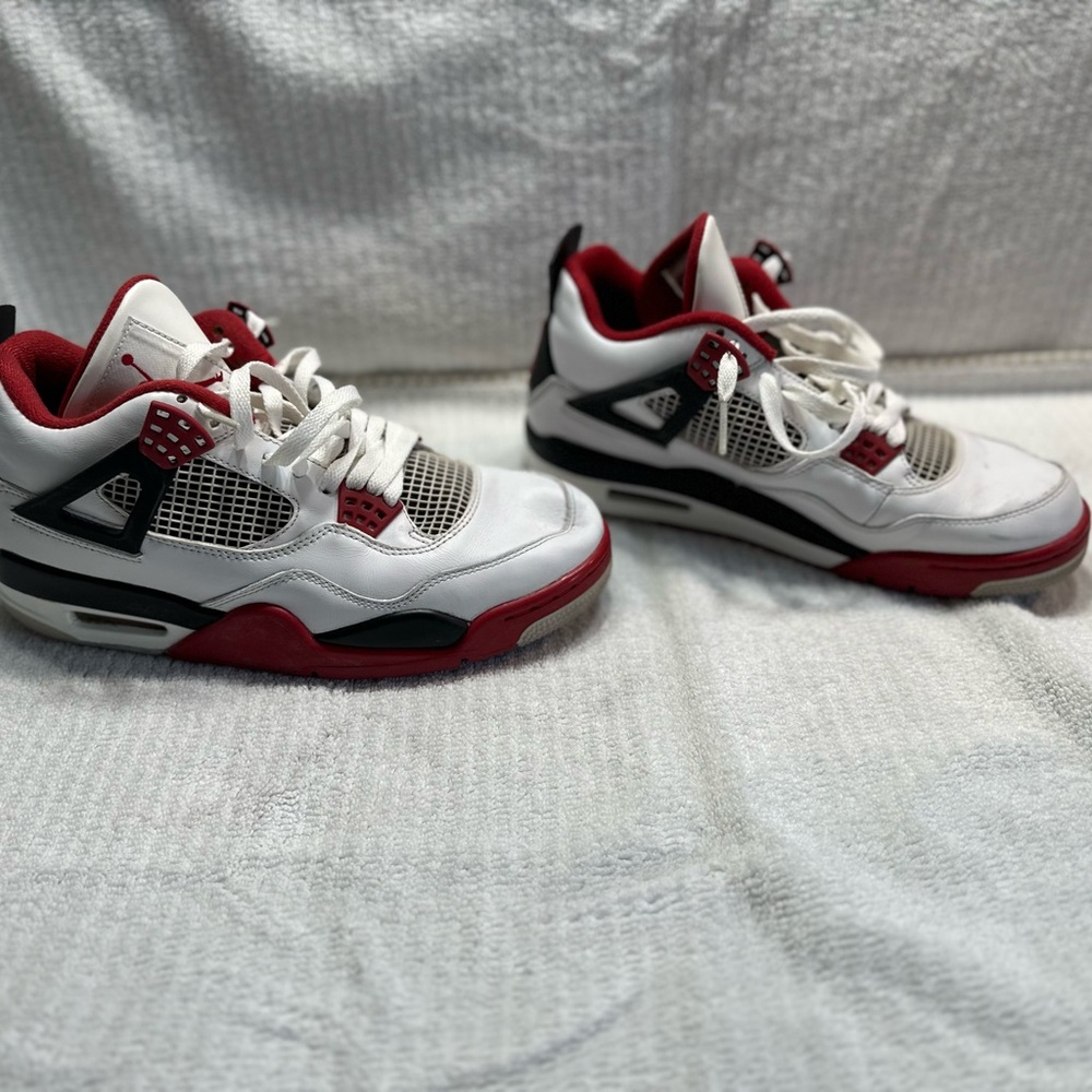 Jordan 4 White